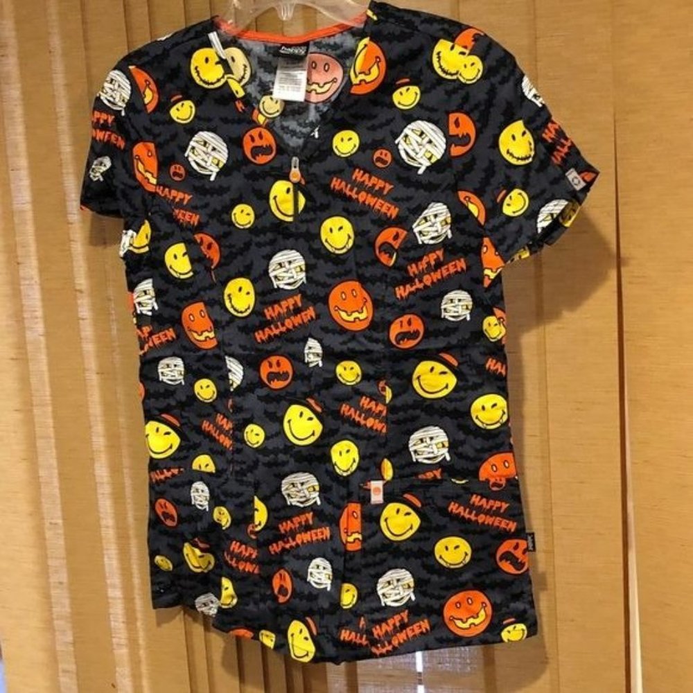 NWT Code Happy Scrubs Top Halloween Bats Small S